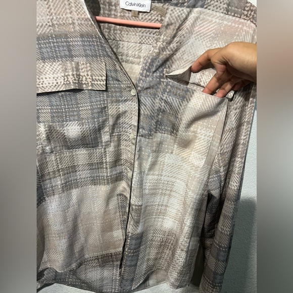 Calvin Klein blouse - Picture 5 of 7